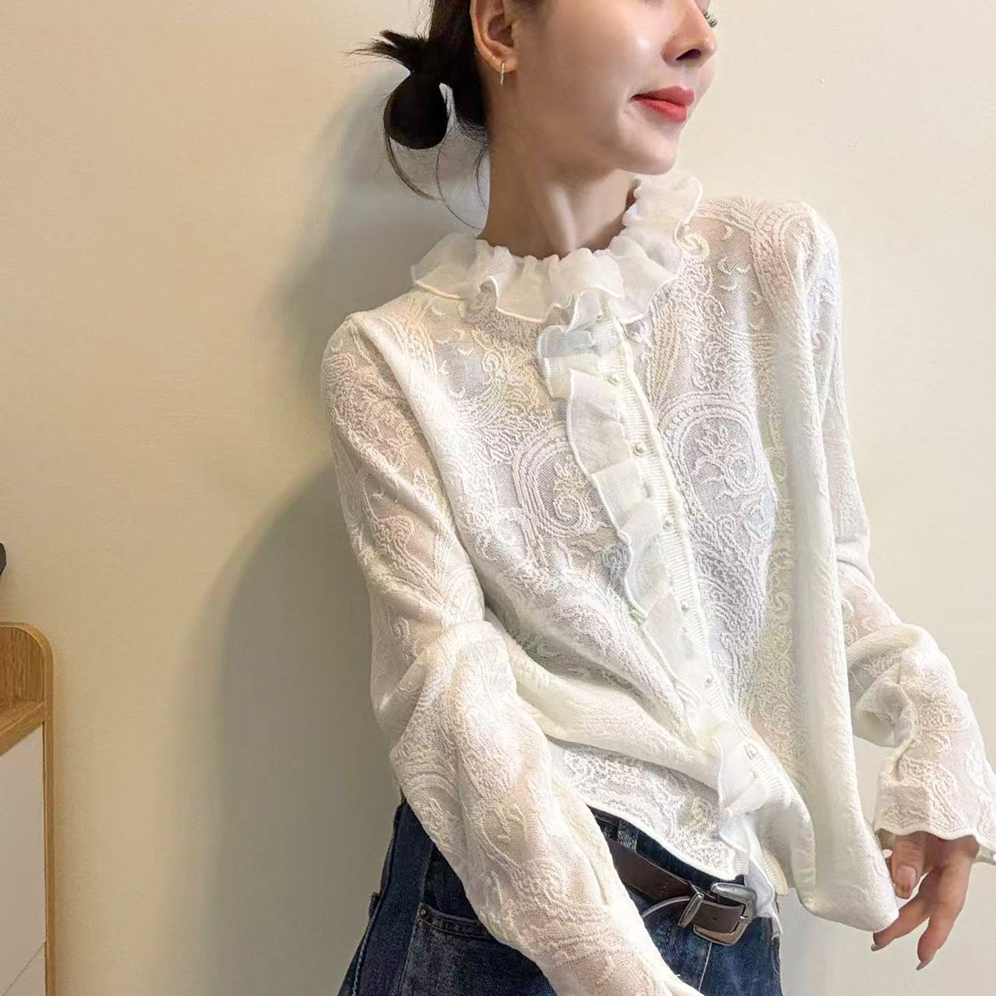 小香风木耳边羊毛针织开衫女欧货