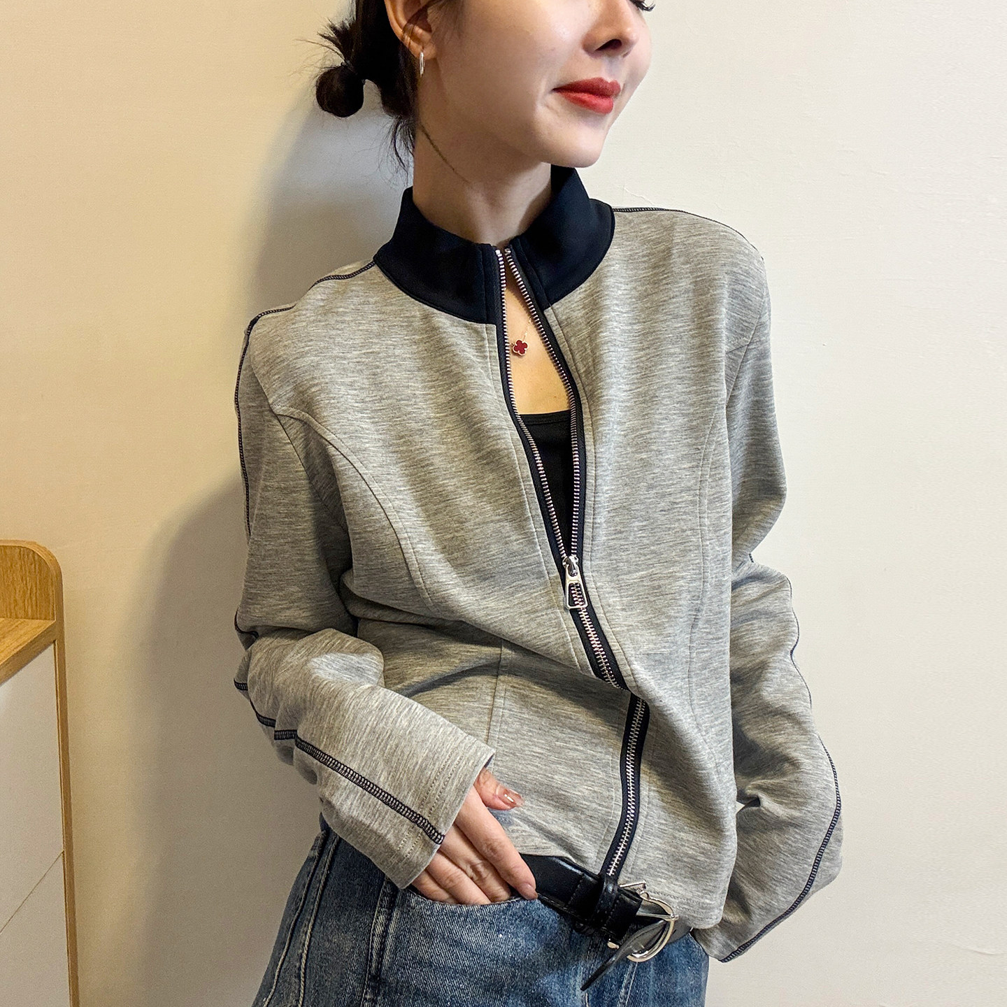 撞色拼接立领卫衣开衫短外套女欧洲站2026春装新款欧货女装上衣潮