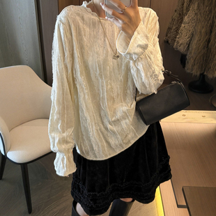 女欧洲站2025冬装 打底衫 新款 时尚 潮 欧货女装 重工钩花刺绣蕾丝衬衫