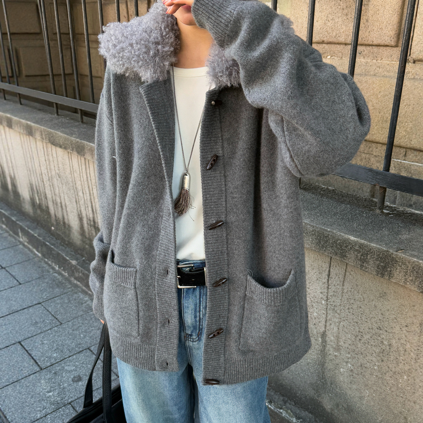 牛角扣毛领羊毛针织开衫女欧洲站