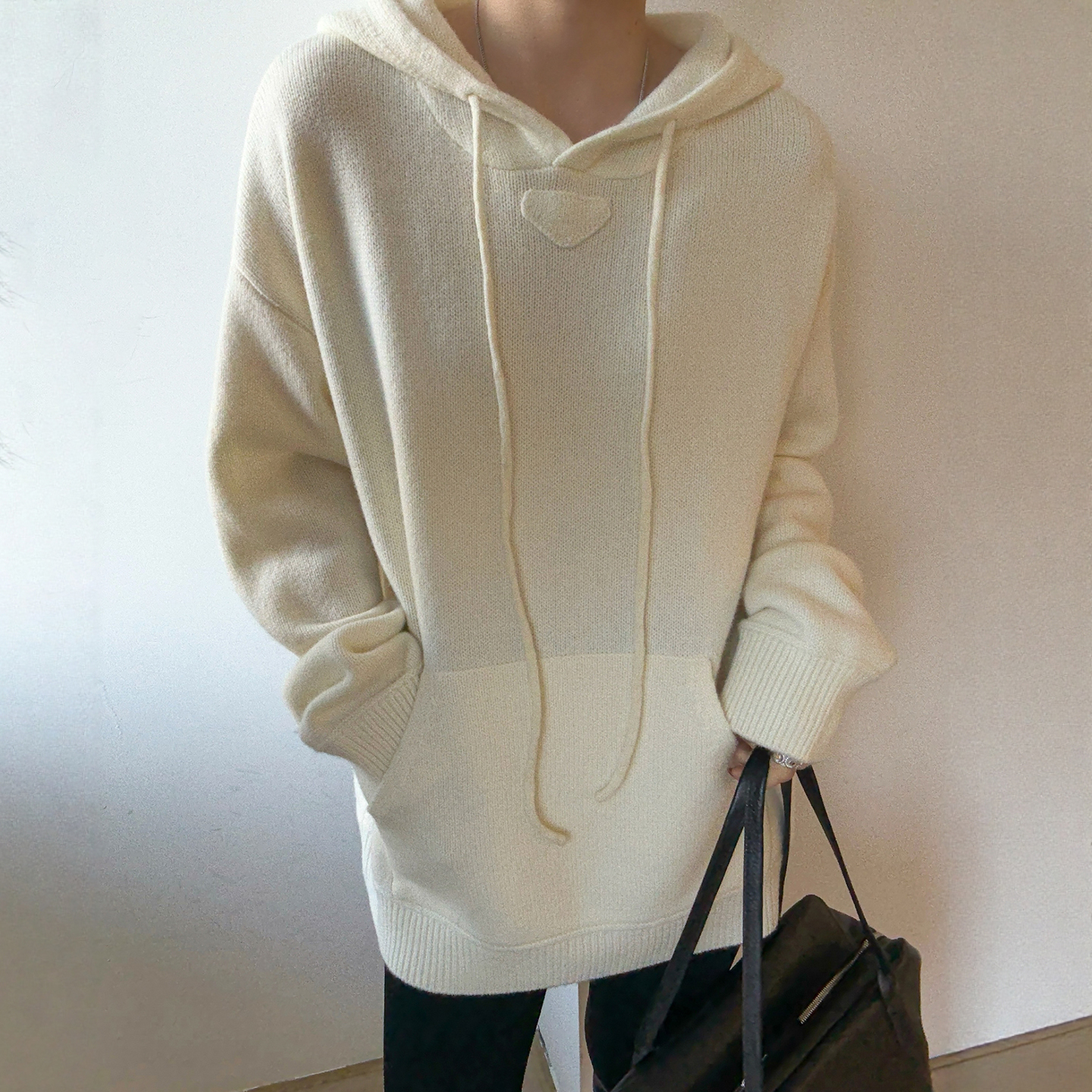 三角标连帽细羊毛针织衫女欧洲站