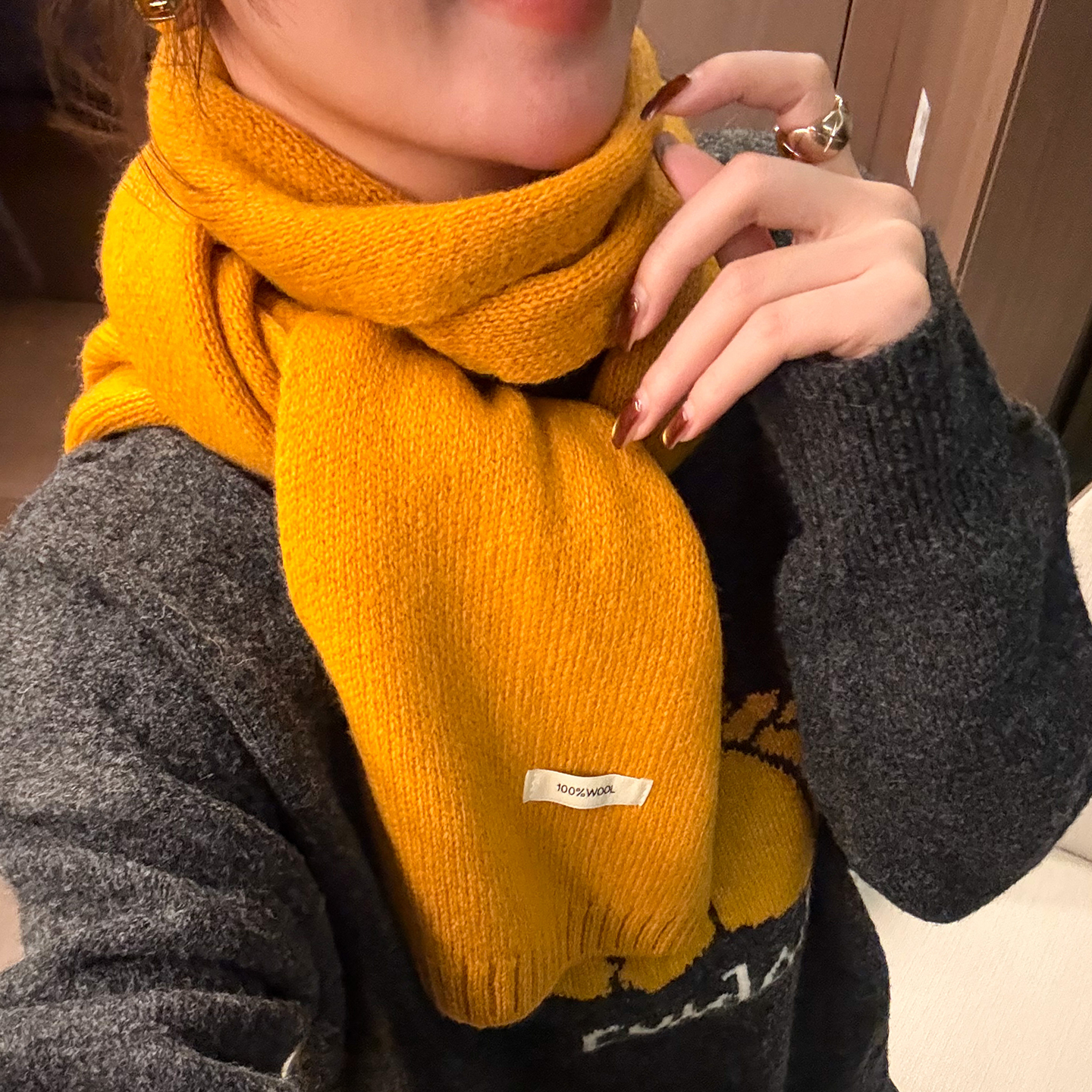 字母贴标羊毛针织保暖围巾女欧货