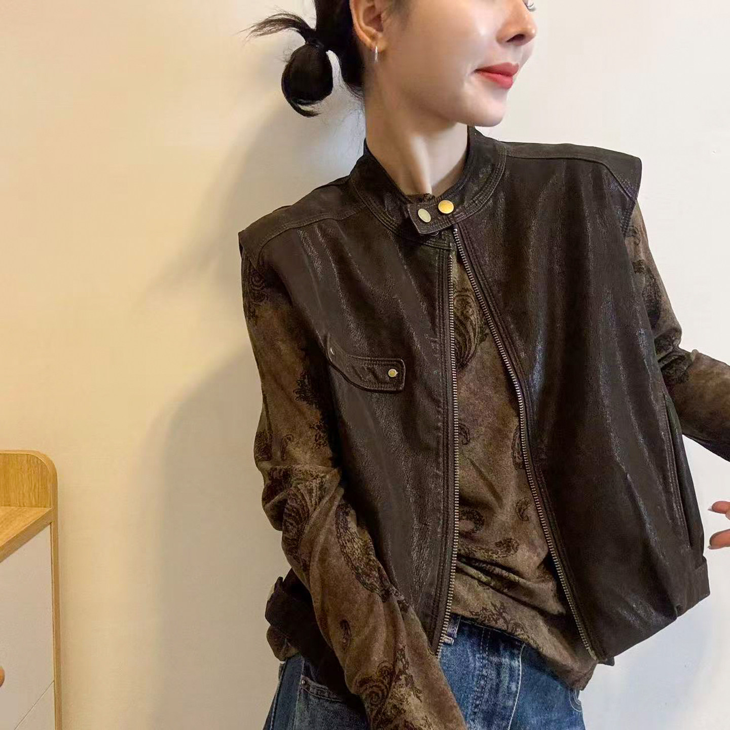 蛋白皮PU皮衣马甲短外套女欧洲站