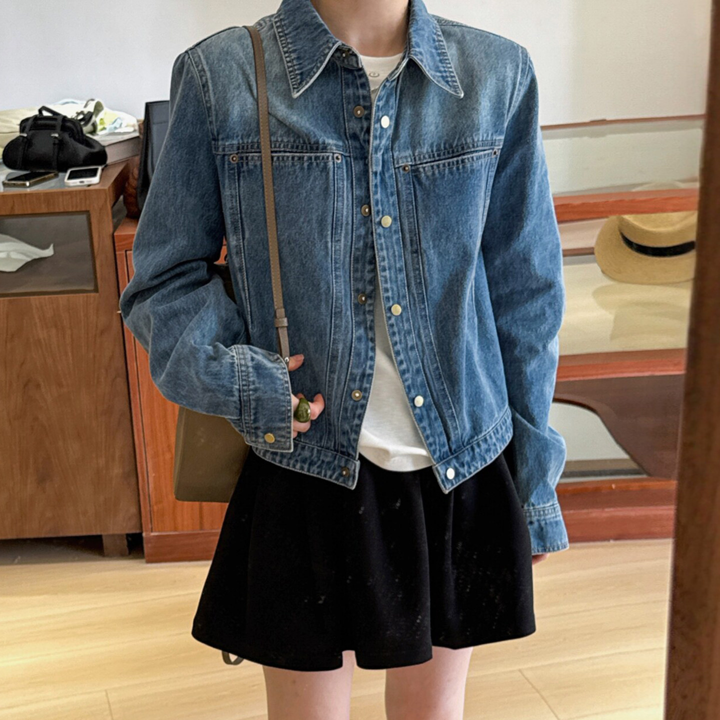 复古翻领做旧牛仔外套女欧洲站潮