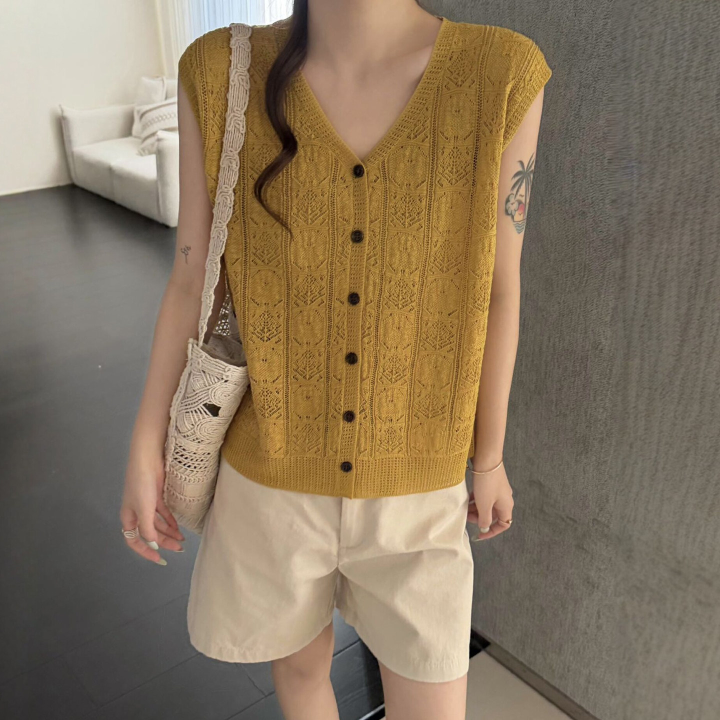 镂空钩花V领冰丝针织开衫女欧货
