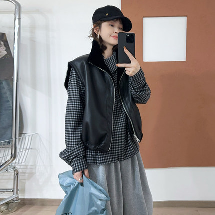 两面穿羊羔毛皮毛一体马甲外套女欧洲站2026冬季新款欧货女装皮草