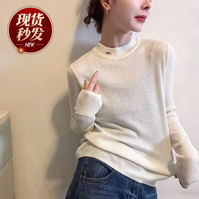 字母刺绣半高领羊毛针织衫女欧货