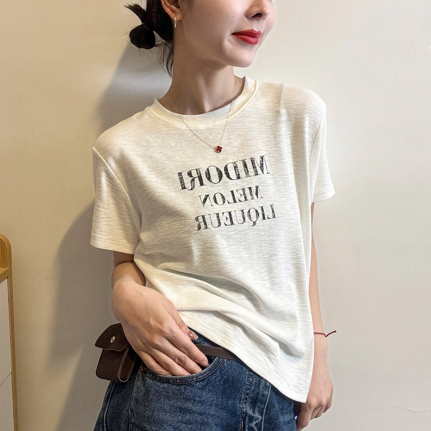 字母印花修身短袖T恤女欧洲站2026春装新款欧货女装时尚打底衫潮