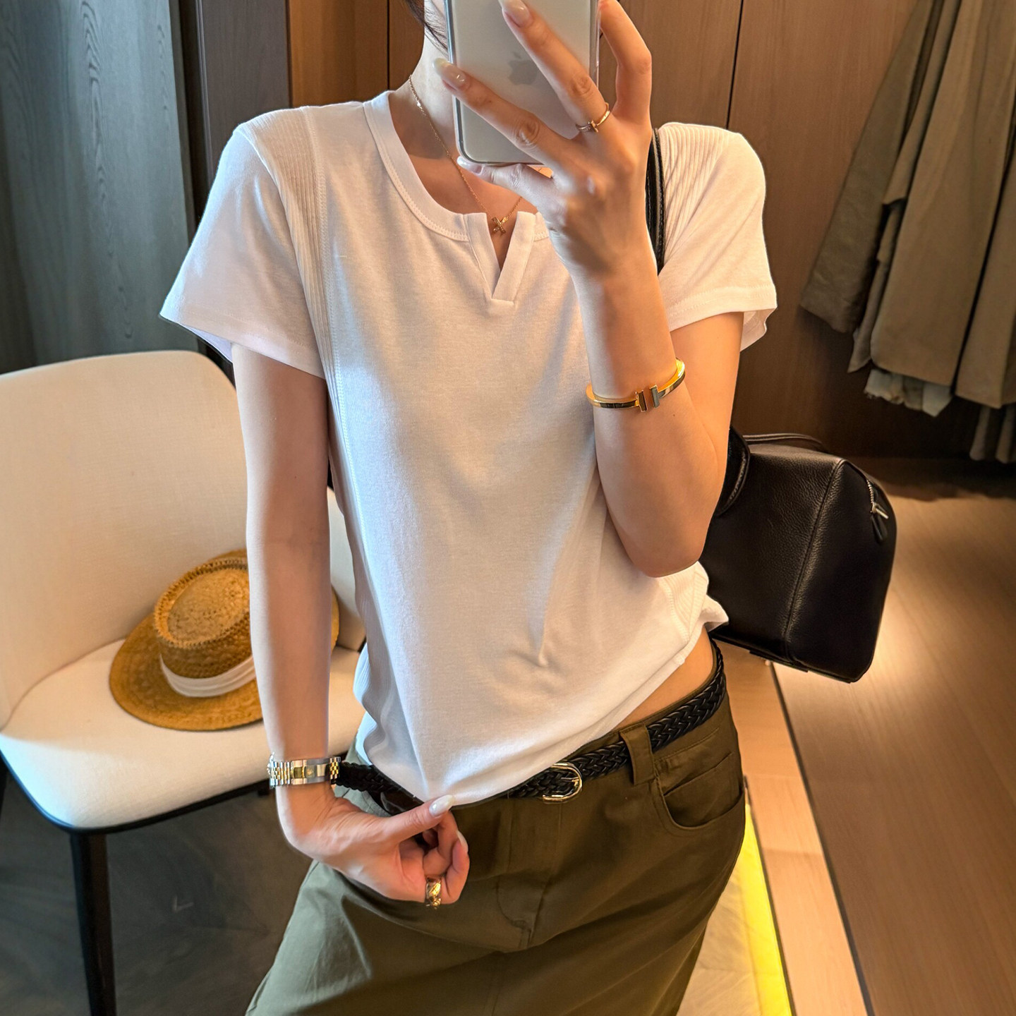 剪刀V领弹力修身短袖T恤女欧洲站2026夏季新款欧货女装打底衫潮