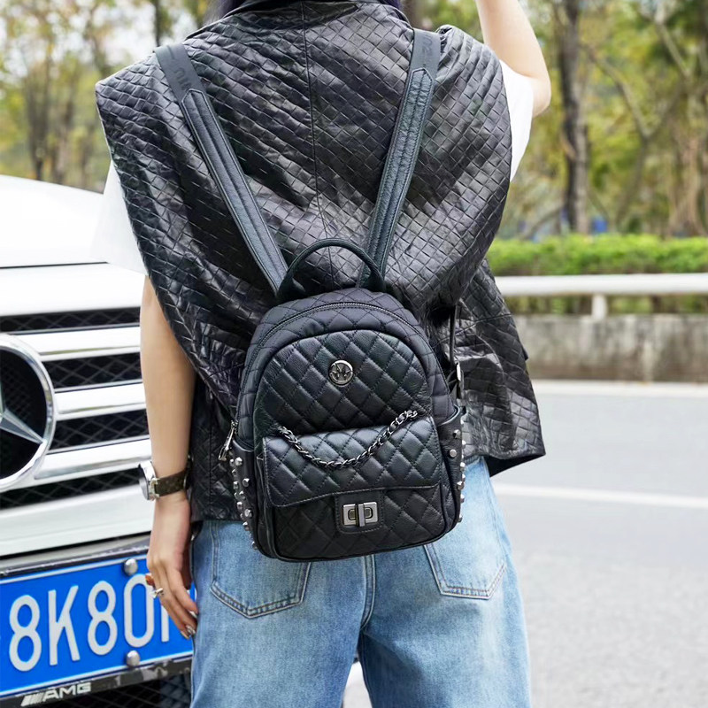 双肩包女2025新款小背包菱格真皮包包醉牛女包双肩背包学生旅游潮