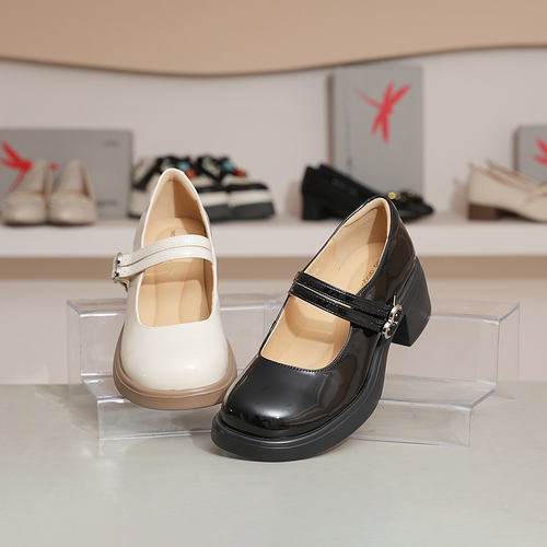 红蜻蜓玛丽珍女鞋学院风BC71375052双扣带厚底单鞋BC71375051时尚