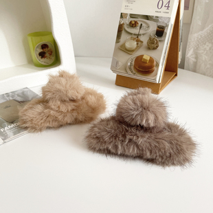 秋冬复古毛绒抓夹奶咖发饰发夹发抓后脑勺盘发夹大号鲨鱼夹头饰女