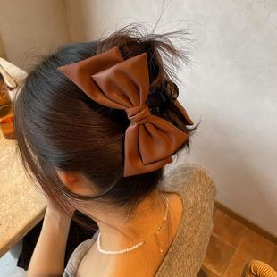 秋冬发饰法式 仿皮质发抓夹大蝴蝶结盘发夹后脑勺头饰女发量多发卡