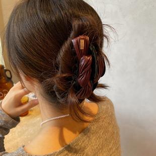 复古安可拉红发夹高级感发饰纹理质感仿皮抓夹盘发抓头饰女鲨鱼夹