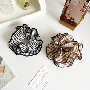 日系复古大肠圈女高级感条纹发圈皮筋扎头发绳丸子头饰盘新款 发饰