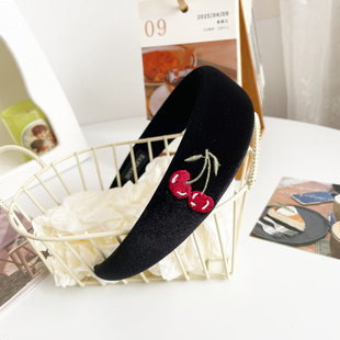 复古刺绣樱桃丝绒发箍女高级感发饰高颅顶头箍压发黑色大肠发圈女