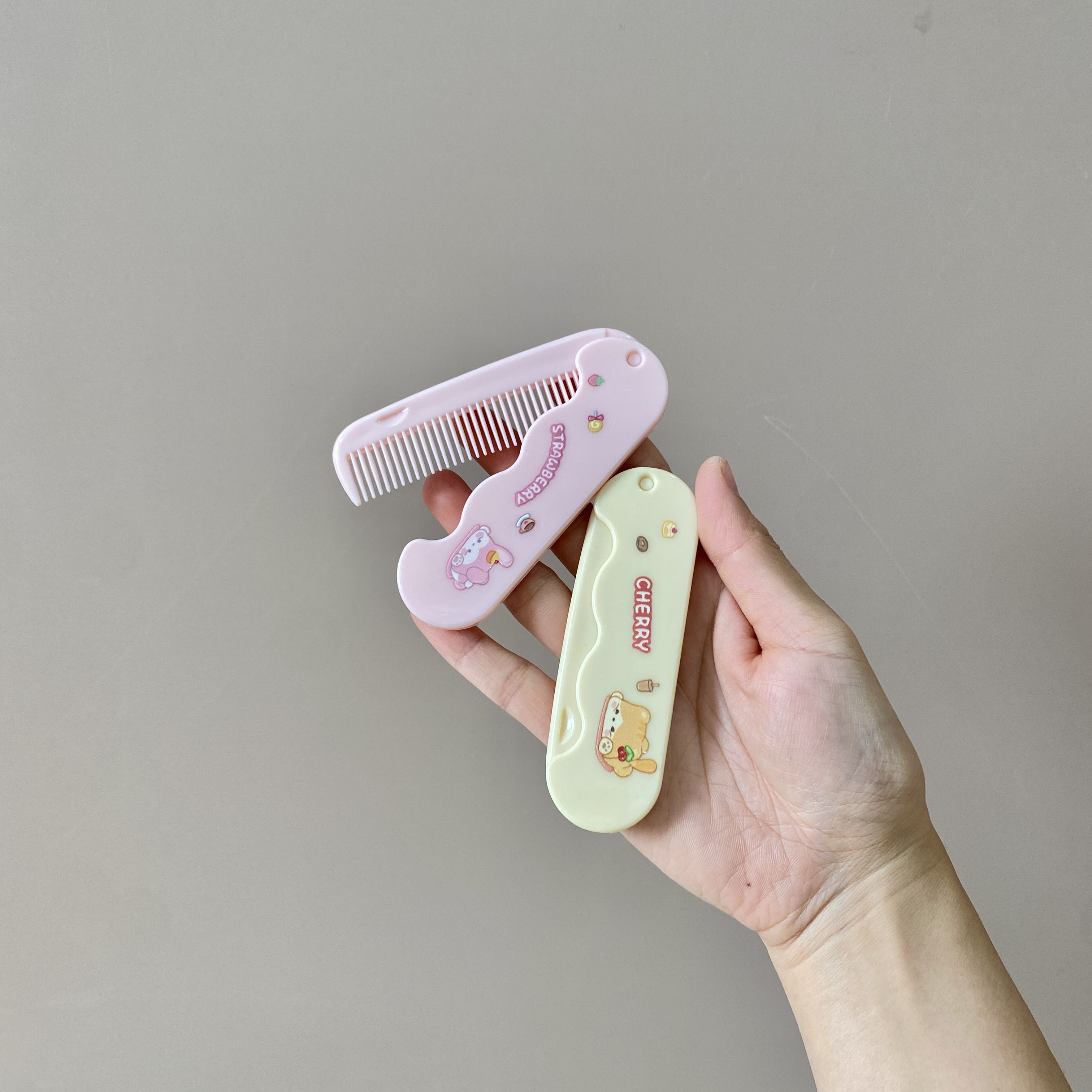 卡通折叠梳梳子便携小随身儿童女孩女士宝宝编发密齿刘海迷你旅行