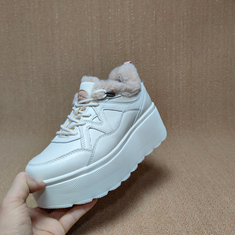 高端时尚冬季棉鞋真皮雪地靴加毛