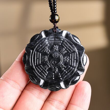 正品天然A货翡翠乌鸡双面太极八卦玉石吊坠男女护身项链道家挂坠