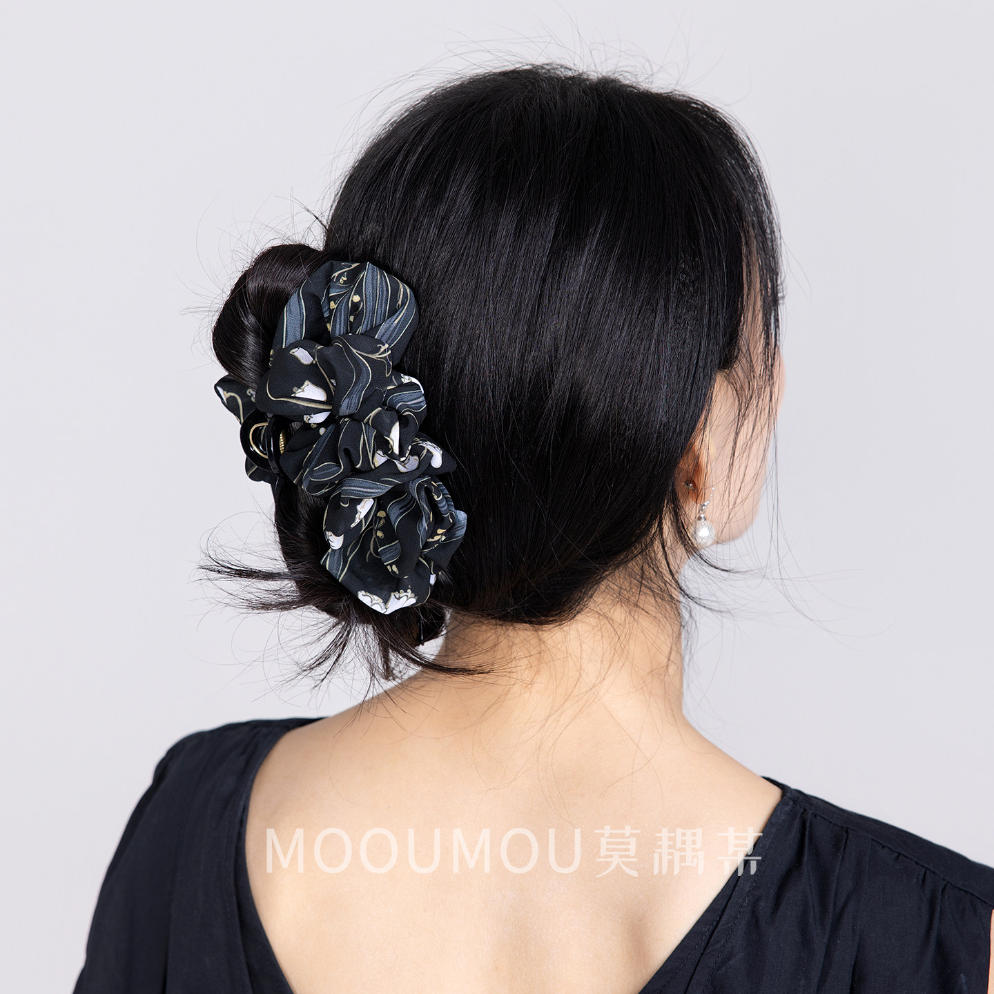 莫耦某《铃兰弥夜》联名款鲨鱼抓夹发夹子百搭盘发加大后脑勺发饰,饰品/流行首饰/时尚饰品新,发饰,淘宝优惠券,粉丝福利购,淘宝优惠卷