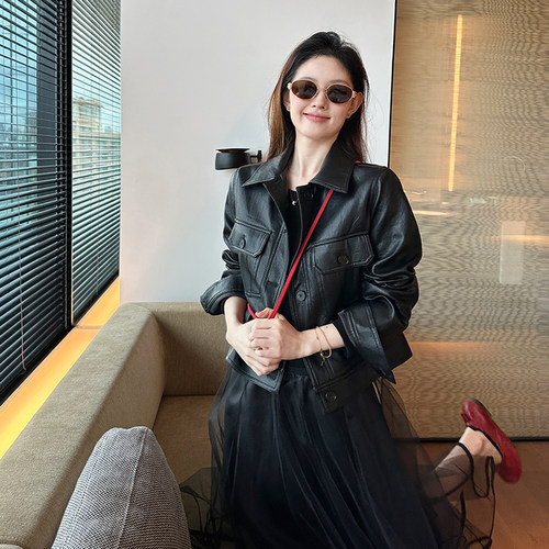 黑色机车皮衣小个子短外套