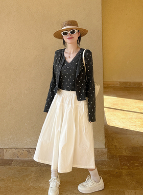 金苏一 深灰色碎花蕾丝T恤两件套2026春夏韩版修身显瘦上衣套装