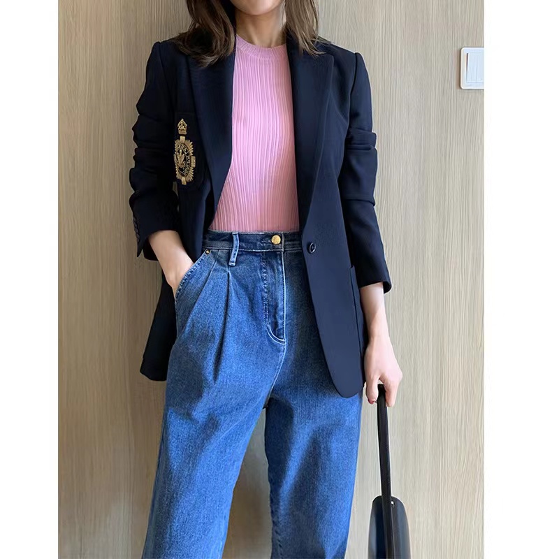 重工胸章黑色西装外套女2025夏季新款韩版宽松复古休闲显瘦小西服