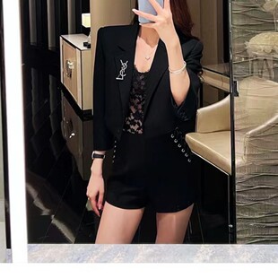 高级气质 小众设计千金黑色质感超短款西装外套高腰短裤两件套装