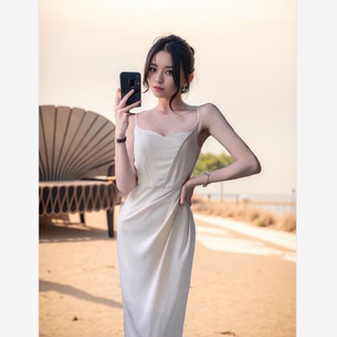 白色连衣裙女高级感夏法式长款订婚聚会轻奢小礼服气质缎面吊带裙