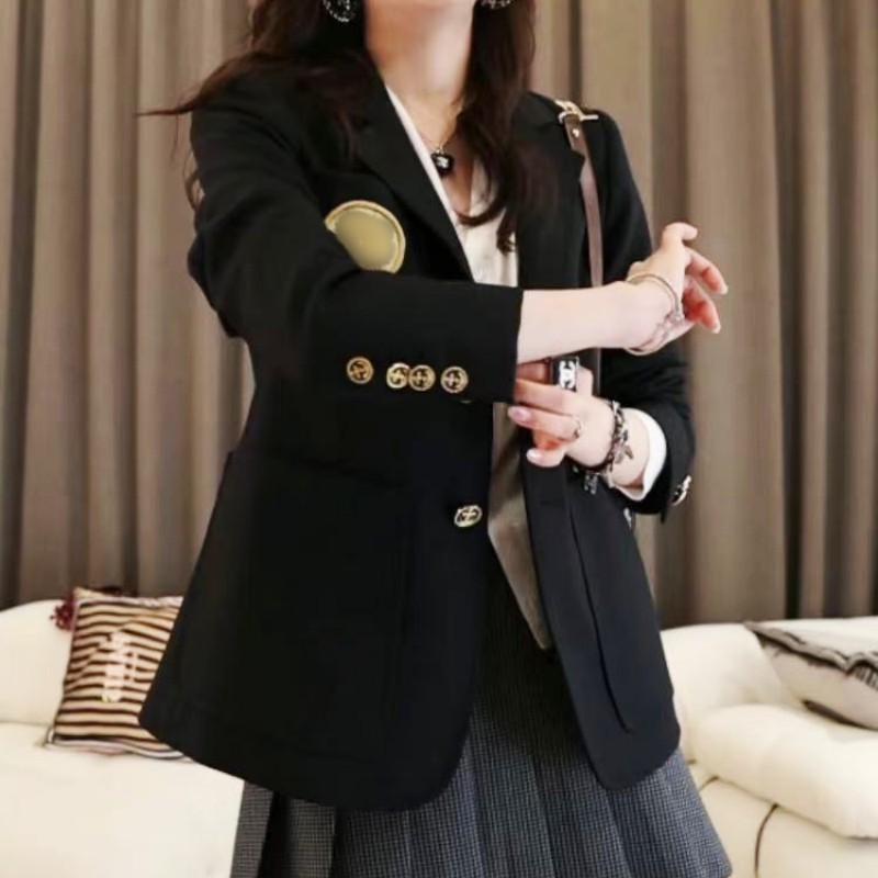 高级名媛黑色西装外套女2025夏季新款韩版修身复古休闲显瘦小西服