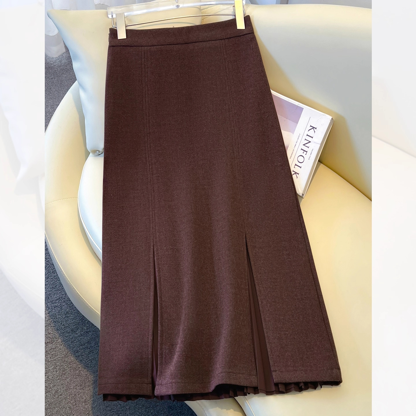 羊绒咖色百褶半身裙女秋冬新款
