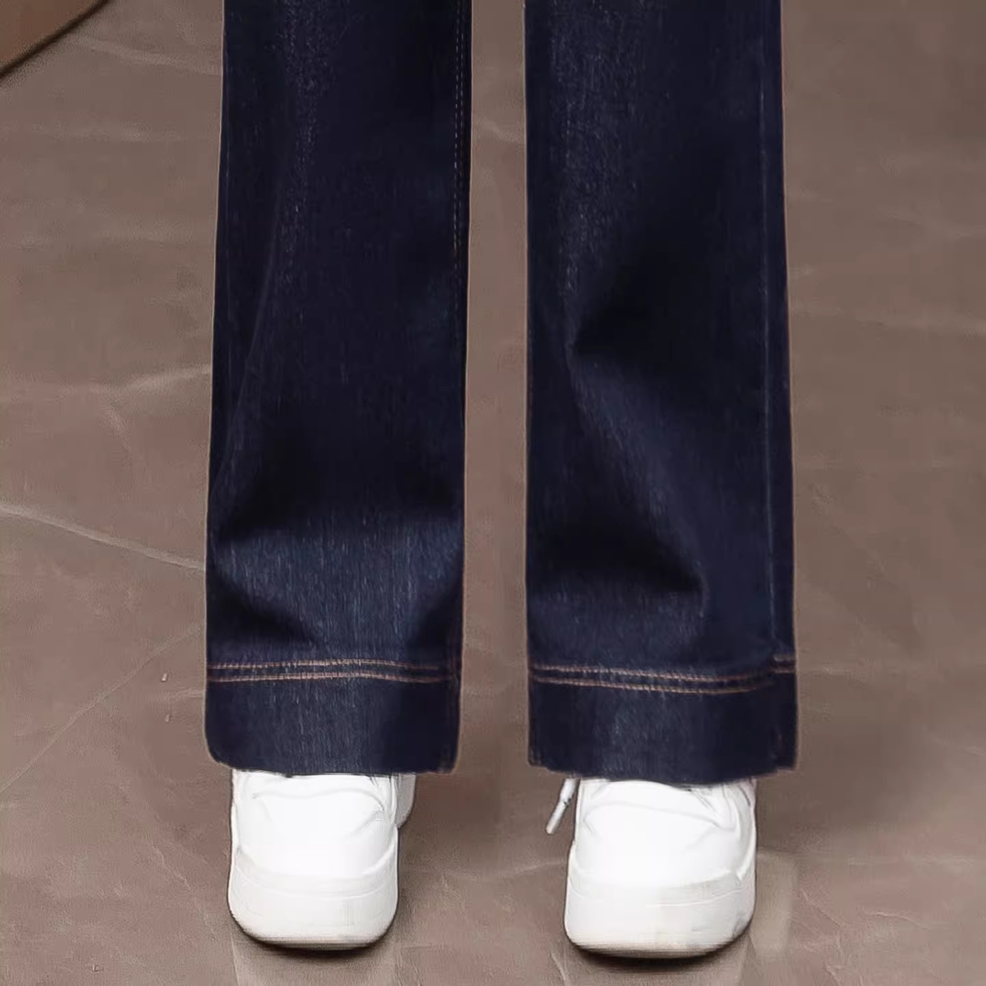 春季蓝色窄版直筒显瘦牛仔裤女2026新款加绒加厚女士休闲阔腿裤子,女装/女士精品,大码裤装,淘宝优惠券,粉丝福利购,淘宝优惠卷