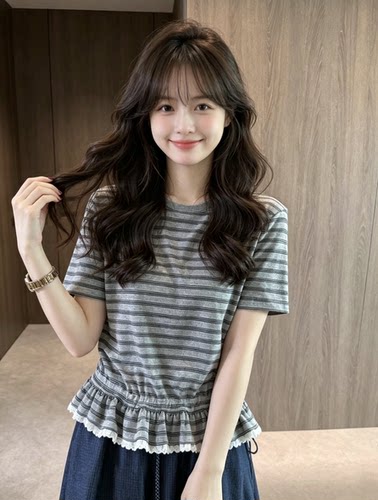 现货 2026夏季新款韩版条纹短袖T恤女小众设计感系带花边宽松上衣