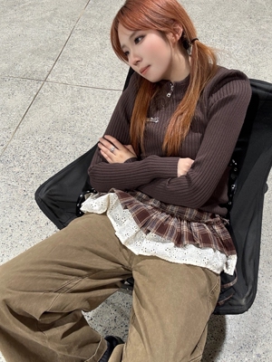 韩式复古设计感格子刺绣蕾丝拼接荷叶边半身裙一片式叠穿裙帘