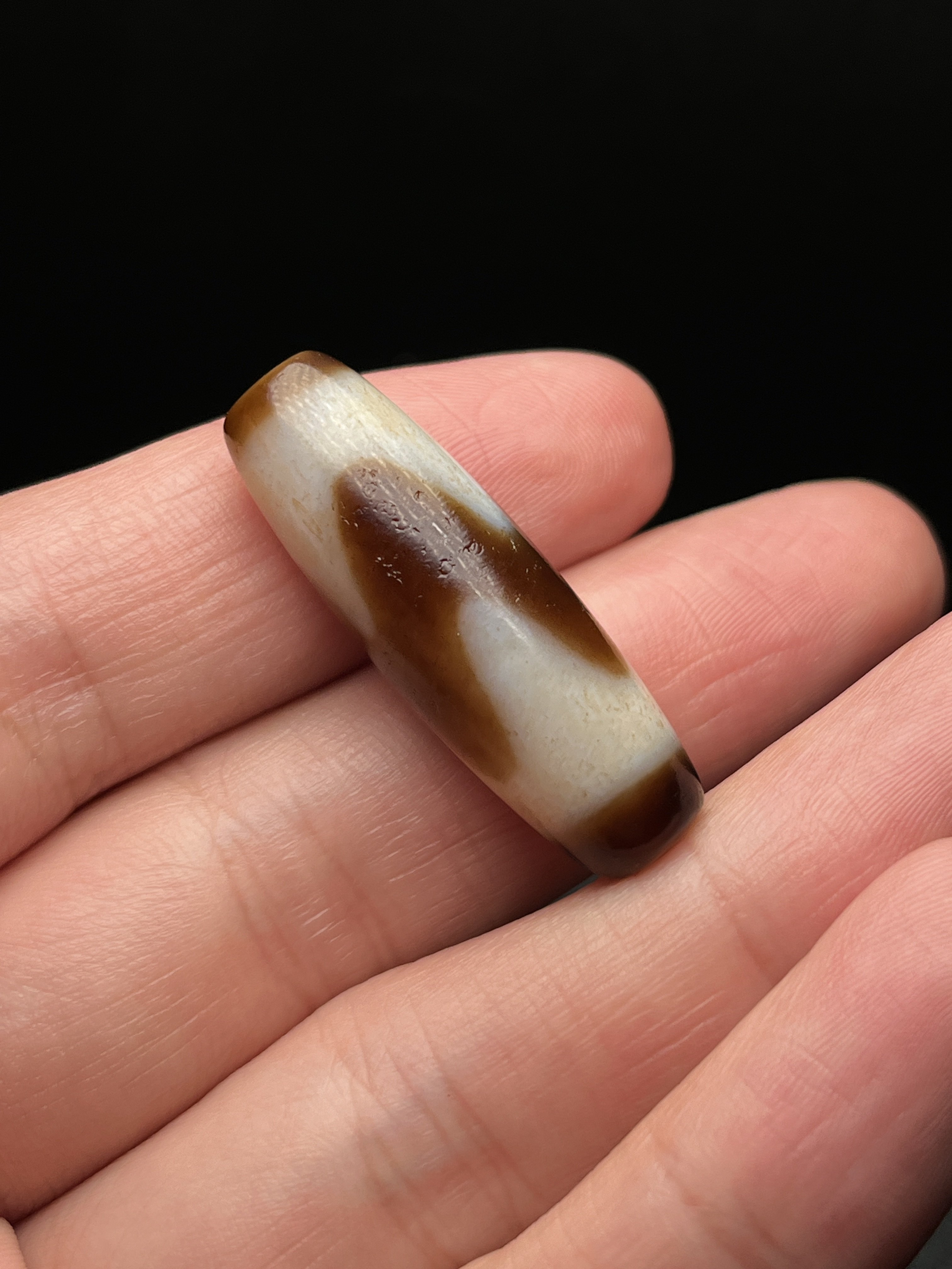 精品高油润虎牙天珠吊坠玛瑙材质纹路清晰包浆自然风化效果好