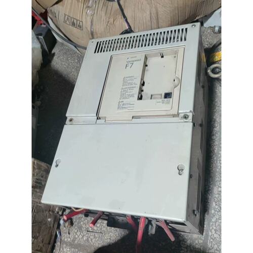 议价CIMR-F7A4030变频器 F7系列 30kw