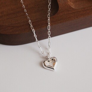 S925银凹面字母爱心吊坠项链女链条精致气质素银毛衣链常款项链