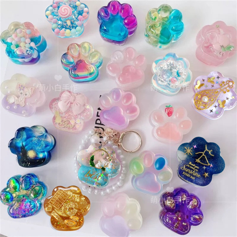 猫爪钥匙扣成品水晶滴胶镭射个性定制可爱女抖音卡通情侣生日礼物