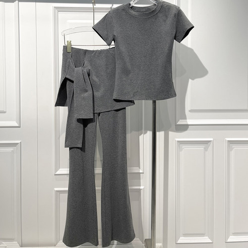 修身显瘦短袖T恤微喇裤百搭套装