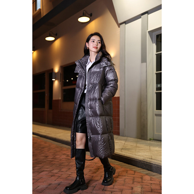 欧货2025冬新款加厚保暖连帽白鸭绒羽绒服女长款过膝宽松显瘦