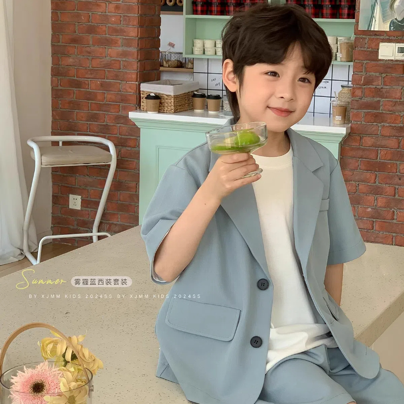 男童蓝色西服套装夏季2025新款儿童绅士礼服短袖外套短裤两件套潮