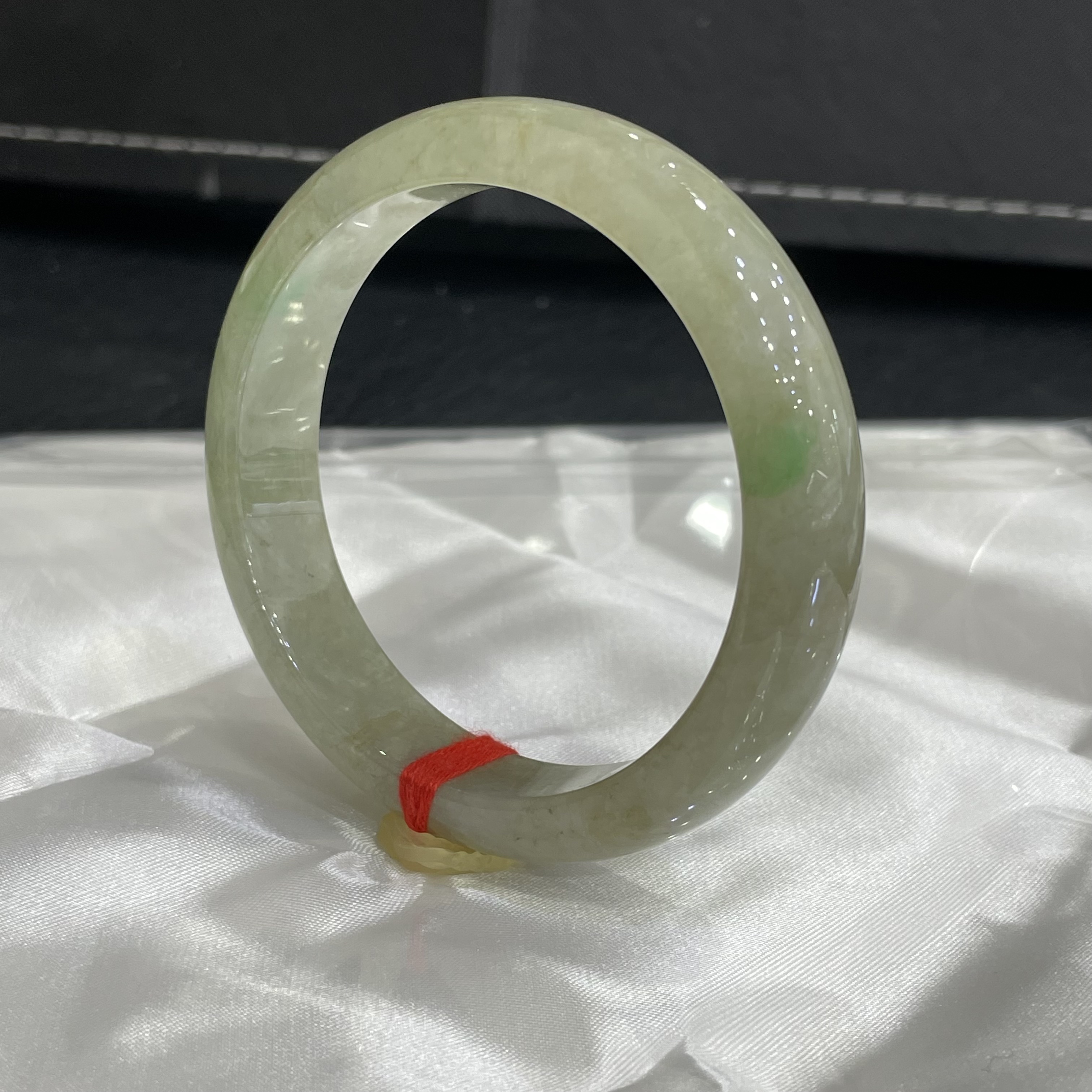 缅甸天然翡翠A货细糯冰老料带色翡翠58.3圈口手镯精品玉石长辈款