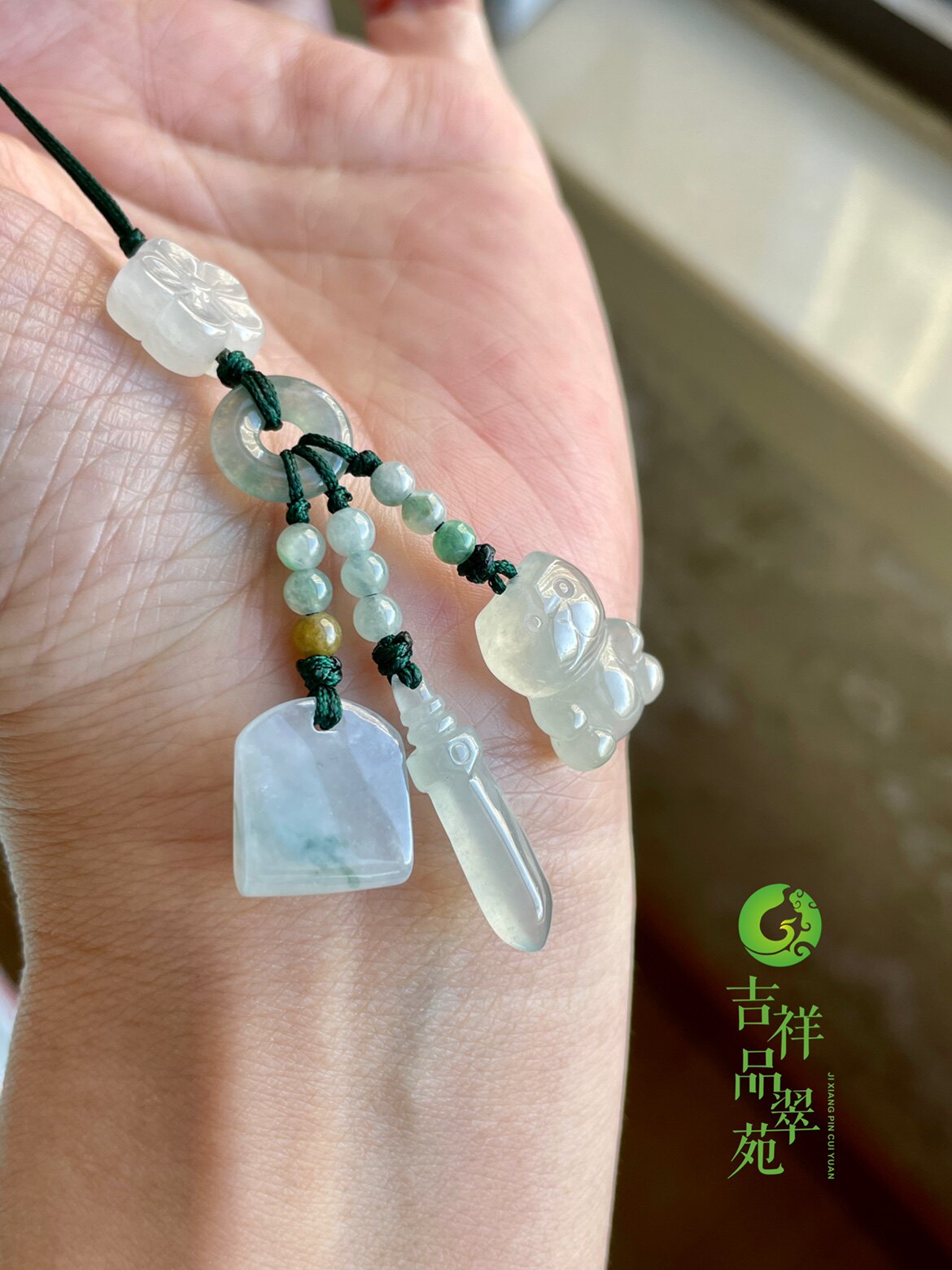 缅甸天然翡翠A货冰种起胶锁剑小猫小坠包挂手机挂坠原创设计新款
