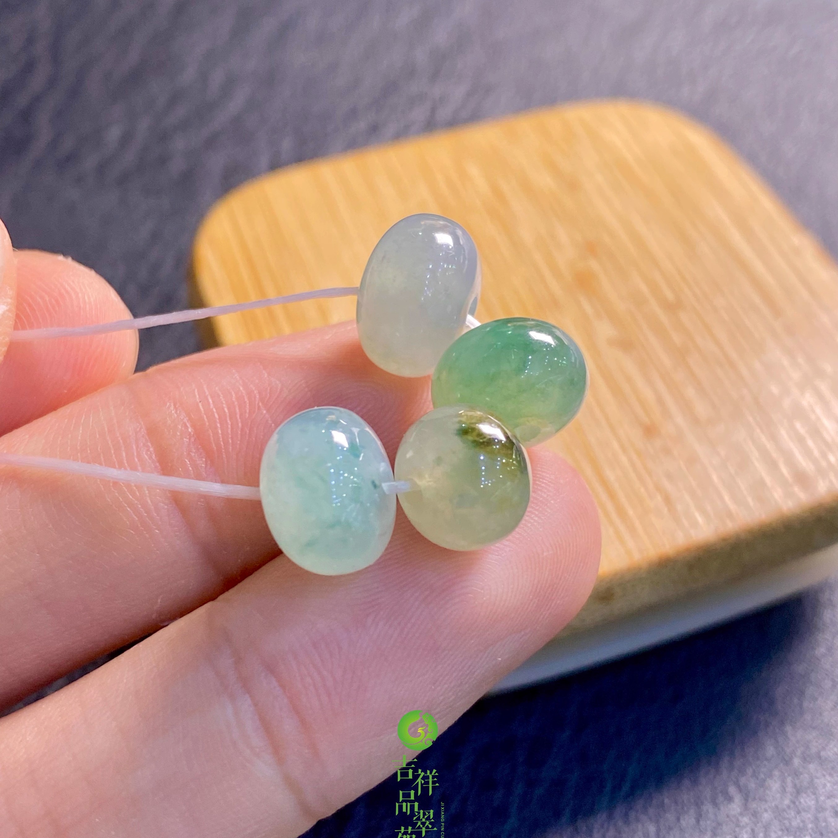 A货冰种缅甸配珠天然翡翠