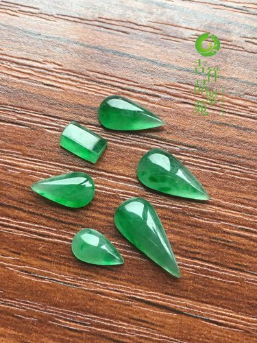 吉祥苑天然翡翠a货蛋面翡翠a货