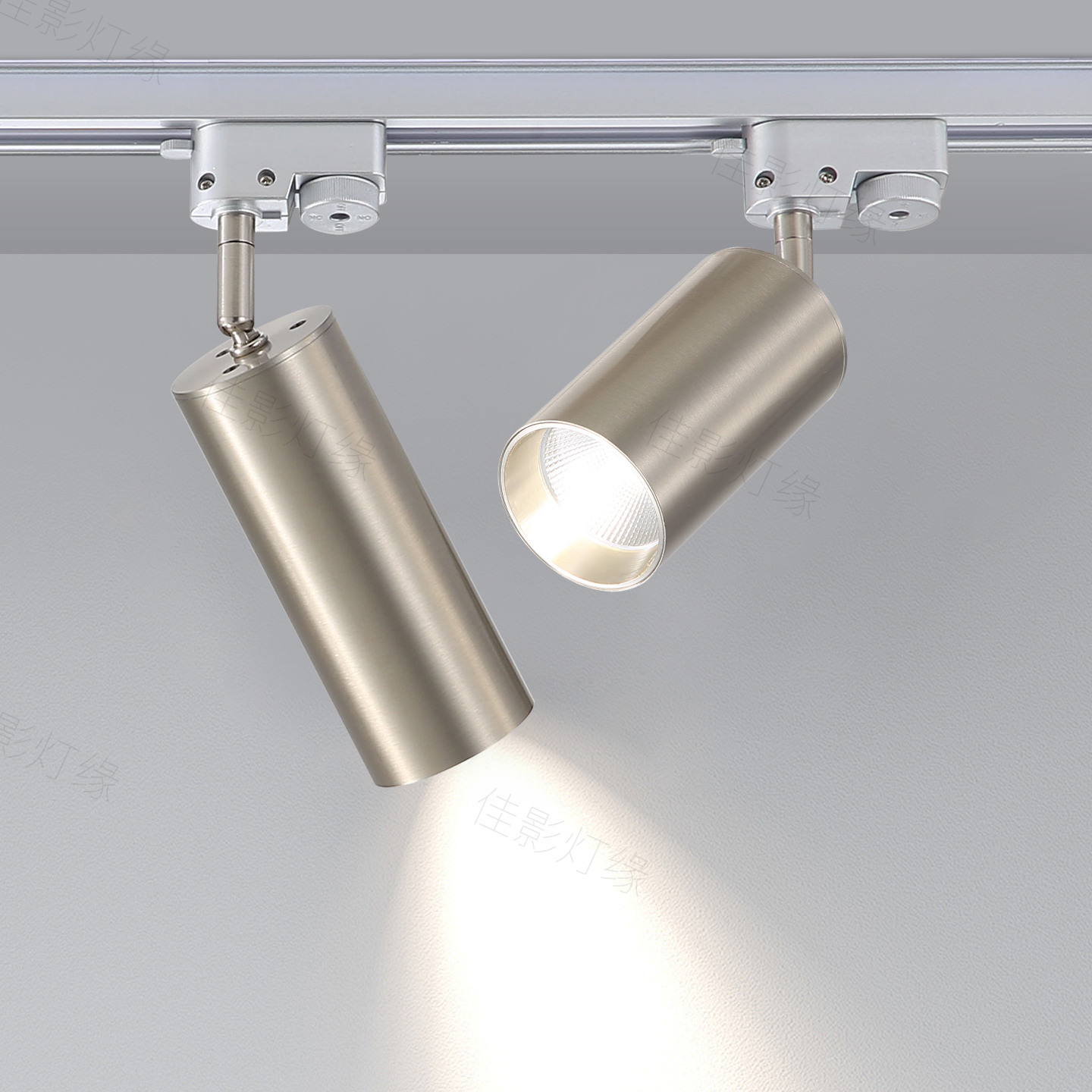 银色LED明装导轨射灯可调角度