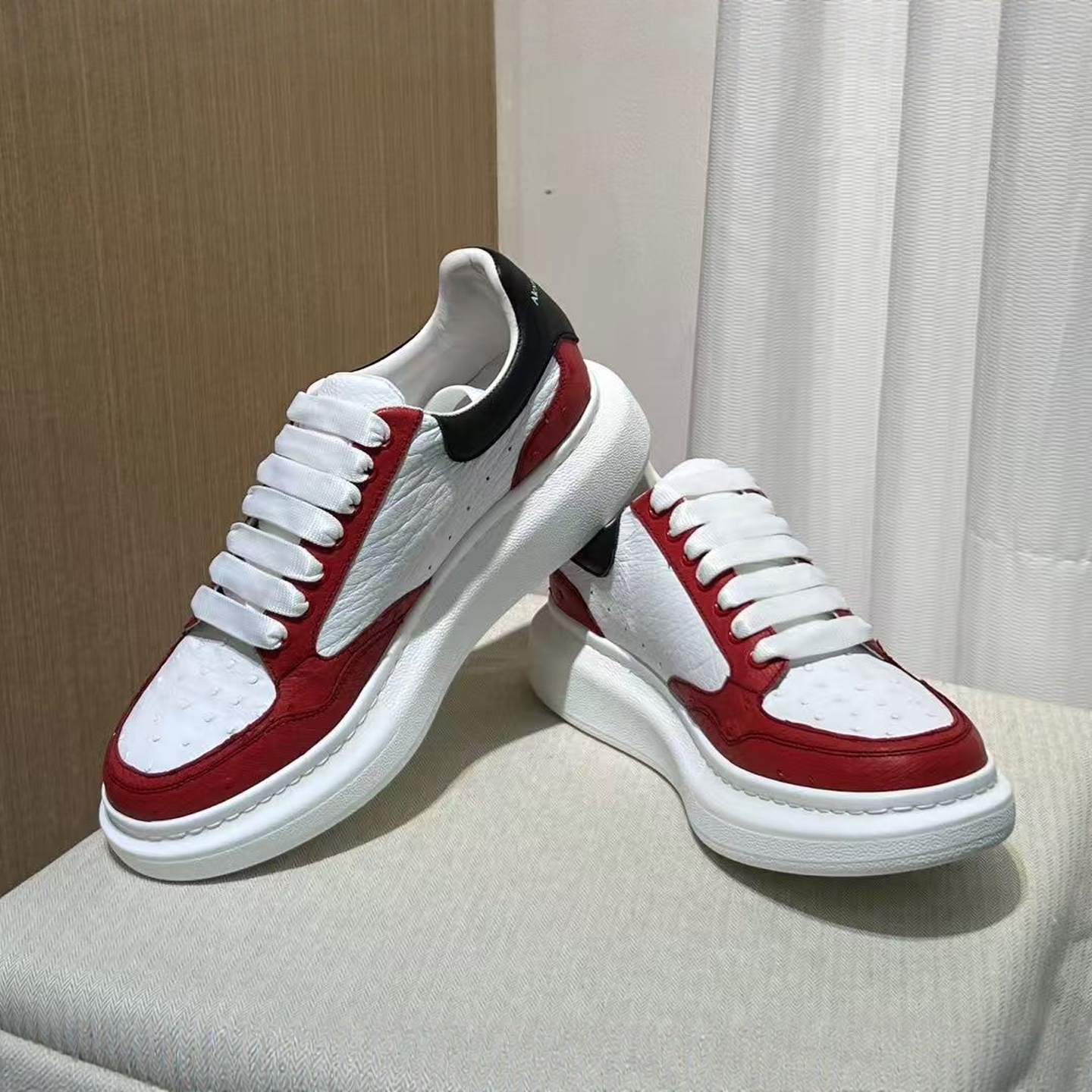 男生鞋子真鸵鸟皮鞋欧洲站红白鞋