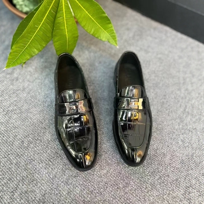 男鞋一脚蹬全鳄鱼皮材质黑色商务