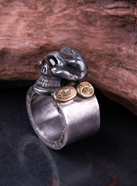 高山隆做旧红眼双点金骷髅戒指 stoplight尾戒指环