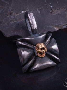 高山隆mini全金骷髅头十字玛雅吊坠 stoplight挂饰美式机车项链